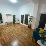 Moderne In Der Innenstadt Von Διαμέρισμα *
