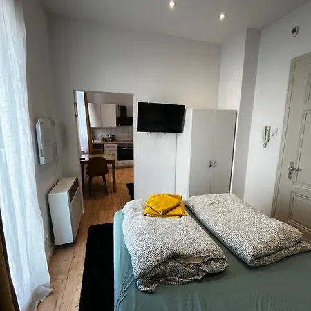 Moderne In Der Innenstadt Von *