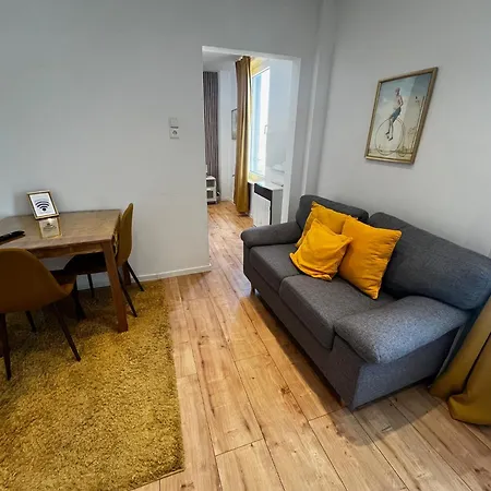 Moderne In Der Innenstadt Von *