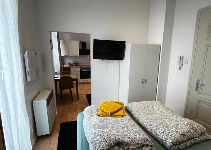 Moderne In Der Innenstadt Von *
