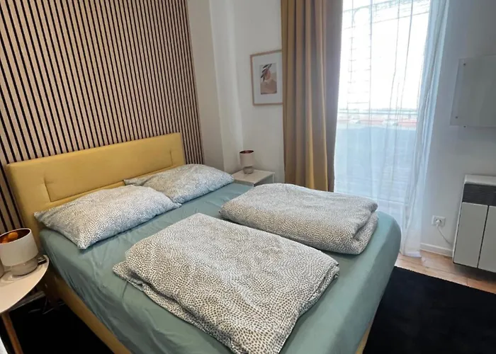 Moderne In Der Innenstadt Von * 巴特恩豪森